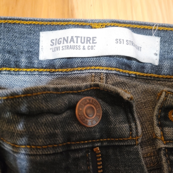 Mens Levi jeans - Picture 3 of 4